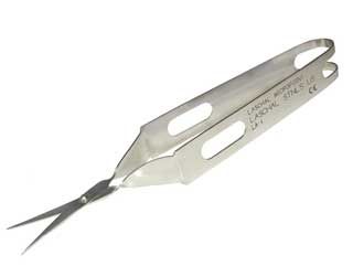 12.4 cm scissors w/ 2.2 cm straight blades